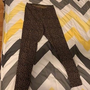 Cheetah print leggings